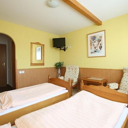 Hotel Solaster Garni Třebíč Екстериор снимка